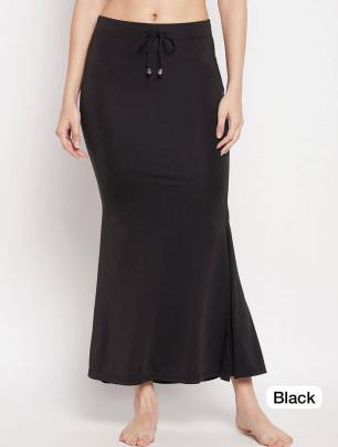 Black Fish Tail Stretchable waist and skinny fit 