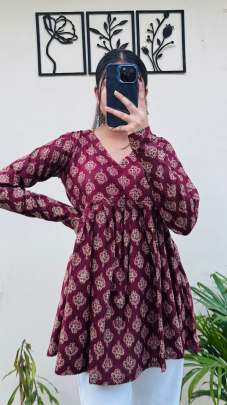 Casual cotton tops for women