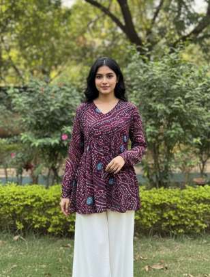 Ethnic Women’s Wear Wholesaler Surat