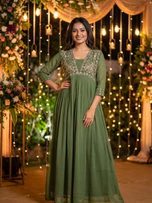 Manufacturer of embroidery gown 