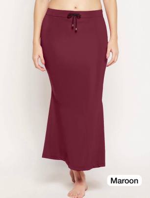 Maroon Fish Tail Stretchable waist and skinny fit 