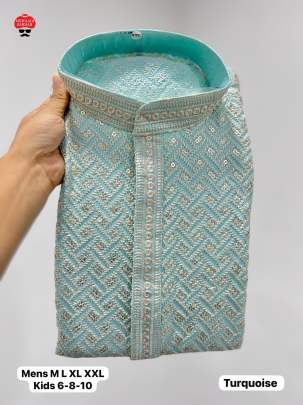 Fashionable Embroidered Kurta For Men