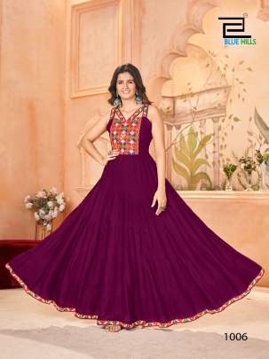 Sleeveless rayon gown for navratri