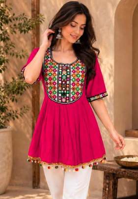 Garba outfit for women, Garba wear top, Gujarati ethnic wear, Gamthi work top